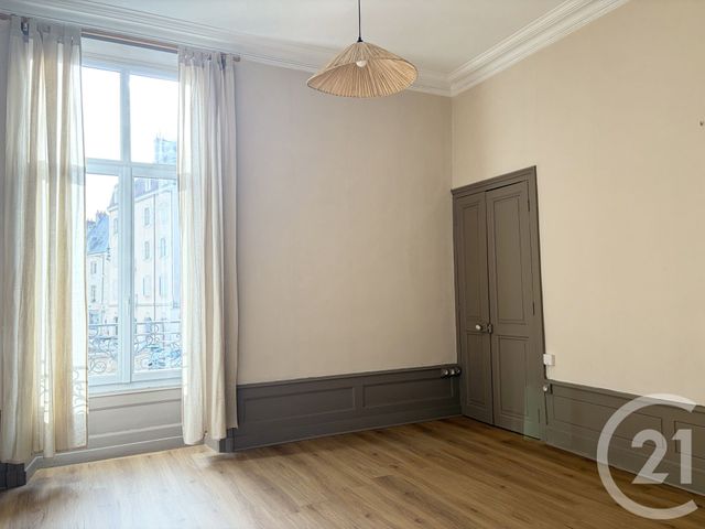 Appartement F1 &agrave; louer - 1 pi&egrave;ce - 26,74 m2 - Dole - 39 - FRANCHE-COMTE