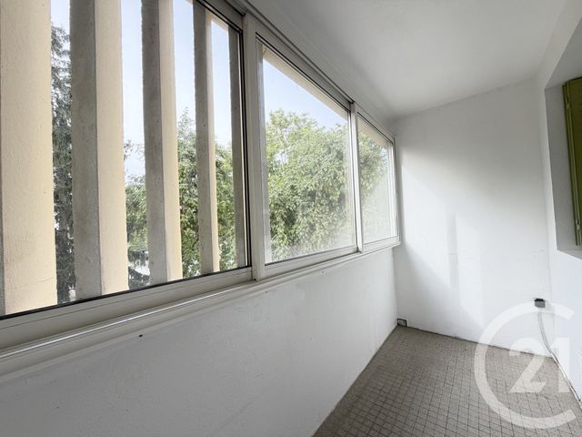 Appartement F3 &agrave; louer - 3 pi&egrave;ces - 60,44 m2 - Dole - 39 - FRANCHE-COMTE