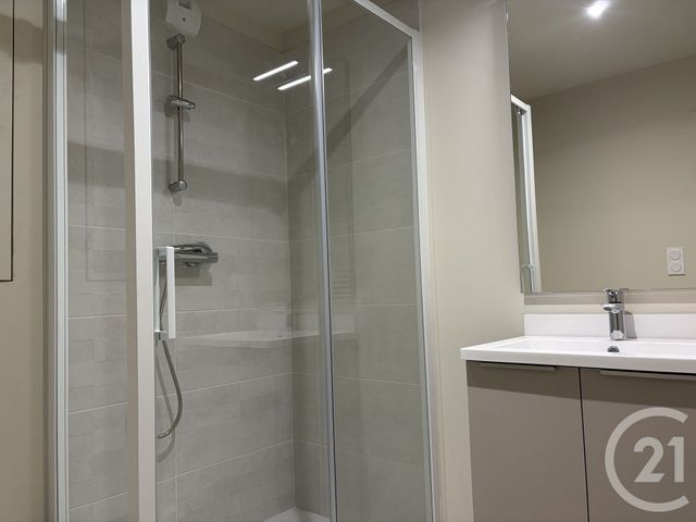 Appartement F1 &agrave; louer - 1 pi&egrave;ce - 32,52 m2 - Dole - 39 - FRANCHE-COMTE