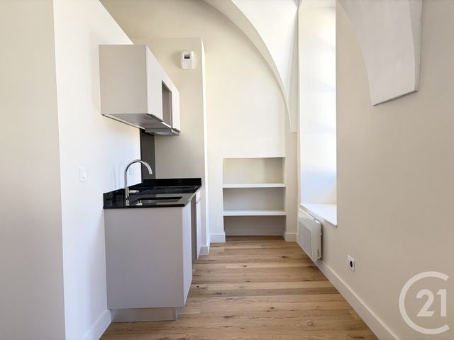 Appartement F1 &agrave; louer - 1 pi&egrave;ce - 32,52 m2 - Dole - 39 - FRANCHE-COMTE