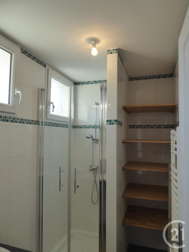 Appartement Duplex &agrave; louer - 3 pi&egrave;ces - 51,88 m2 - Dole - 39 - FRANCHE-COMTE