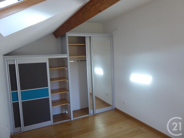 Appartement Duplex &agrave; louer - 3 pi&egrave;ces - 51,88 m2 - Dole - 39 - FRANCHE-COMTE