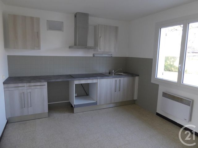 Appartement F4 &agrave; louer - 4 pi&egrave;ces - 97,77 m2 - Mont Sous Vaudrey - 39 - FRANCHE-COMTE