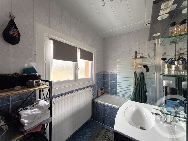 Maison &agrave; louer - 4 pi&egrave;ces - 88,32 m2 - Coudekerque Branche - 59 - NORD-PAS-DE-CALAIS