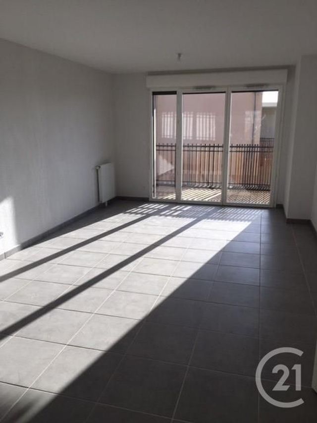 Appartement F3 &agrave; louer - 3 pi&egrave;ces - 67,87 m2 - Villeneuve Tolosane - 31 - MIDI-PYRENEES