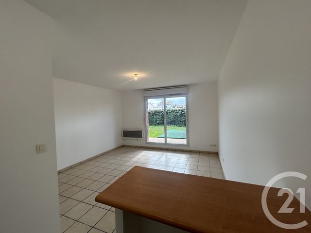 Appartement T2 &agrave; louer - 2 pi&egrave;ces - 42 m2 - Villeneuve Tolosane - 31 - MIDI-PYRENEES