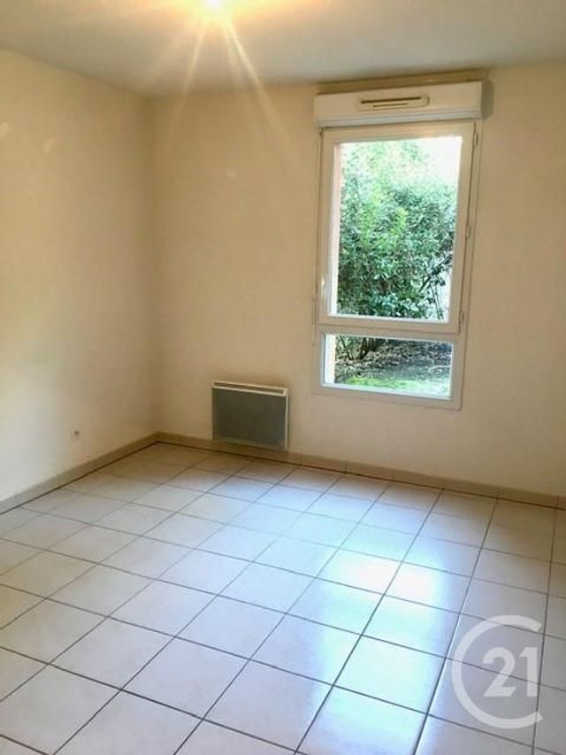 Appartement F3 &agrave; louer - 3 pi&egrave;ces - 64,57 m2 - Cugnaux - 31 - MIDI-PYRENEES
