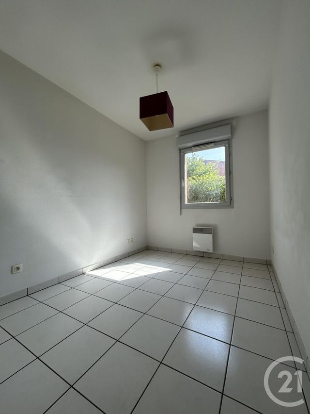 Appartement F2 &agrave; louer - 2 pi&egrave;ces - 43 m2 - Villeneuve Tolosane - 31 - MIDI-PYRENEES