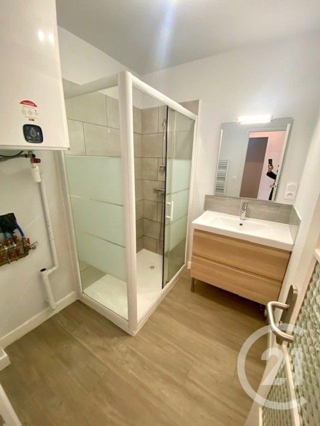 Appartement T2 &agrave; louer - 2 pi&egrave;ces - 40 m2 - Villeneuve Tolosane - 31 - MIDI-PYRENEES