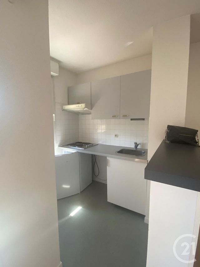 Appartement Studio &agrave; louer - 1 pi&egrave;ce - 23,45 m2 - Toulouse - 31 - MIDI-PYRENEES