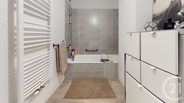 Appartement F3 à vendre - 3 pièces - 59 m2 - St Martin De Seignanx - 40 - AQUITAINE