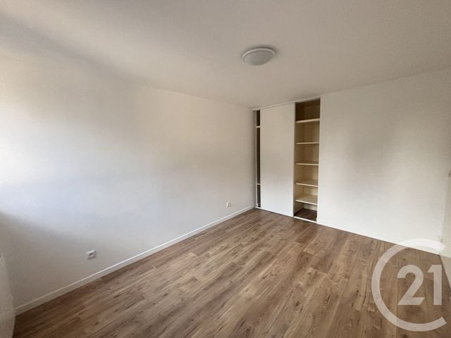 Appartement T3 à vendre - 3 pièces - 62,74 m2 - Coulaines - 72 - PAYS-DE-LOIRE