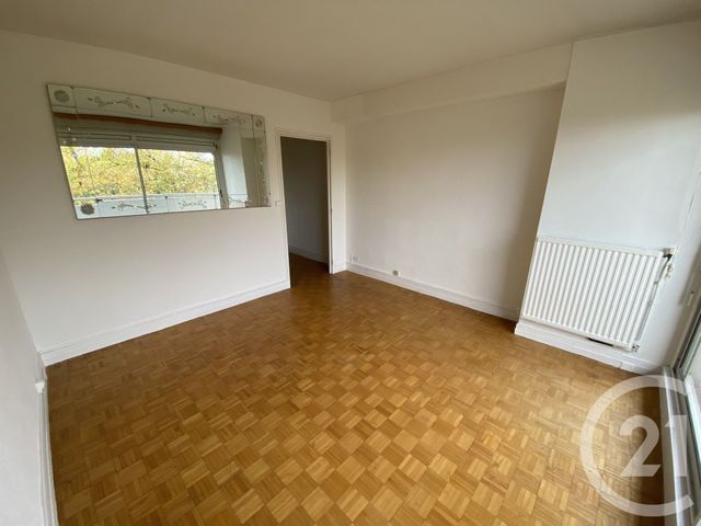 Appartement T4 à louer - 4 pièces - 102,10 m2 - Le Mans - 72 - PAYS-DE-LOIRE