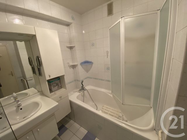 Appartement T4 à louer - 4 pièces - 102,10 m2 - Le Mans - 72 - PAYS-DE-LOIRE