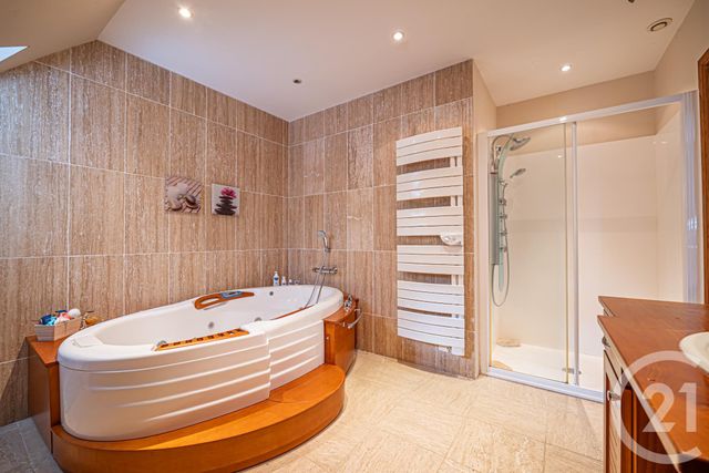 Maison à vendre - 8 pièces - 229,06 m2 - Lombron - 72 - PAYS-DE-LOIRE