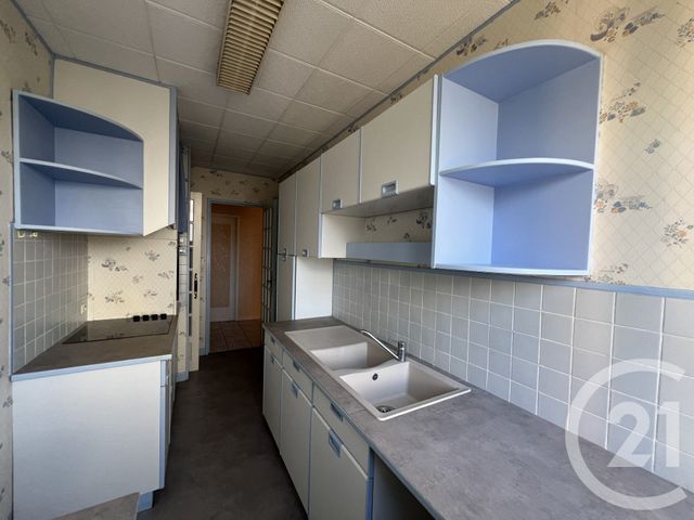 Appartement T3 à vendre - 3 pièces - 66,75 m2 - Le Mans - 72 - PAYS-DE-LOIRE