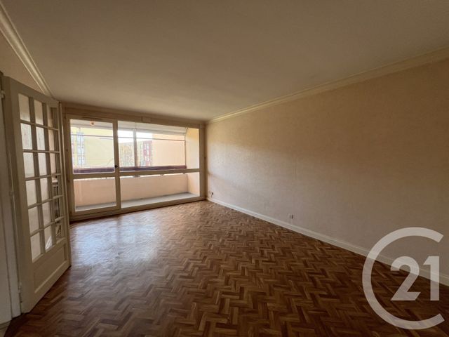 Appartement T3 à vendre - 3 pièces - 66,75 m2 - Le Mans - 72 - PAYS-DE-LOIRE