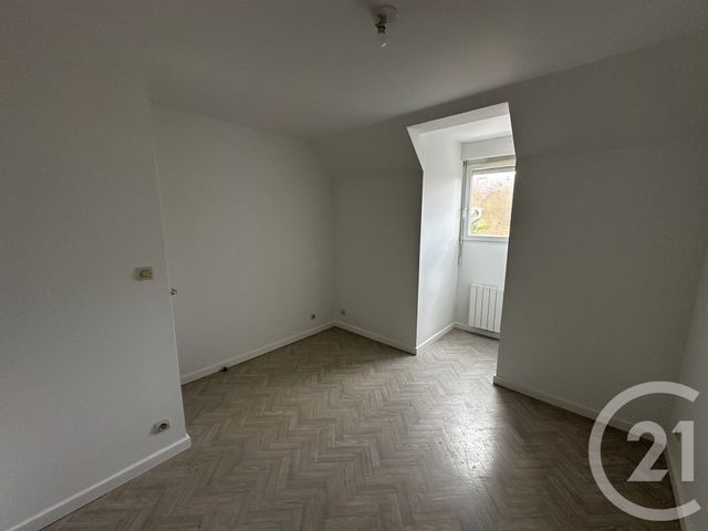 Maison &agrave; louer - 5 pi&egrave;ces - 107,06 m2 - Ruaudin - 72 - PAYS-DE-LOIRE