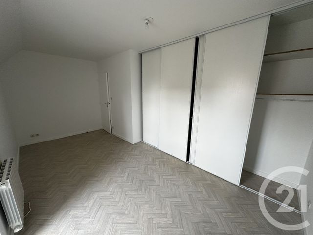 Maison &agrave; louer - 5 pi&egrave;ces - 107,06 m2 - Ruaudin - 72 - PAYS-DE-LOIRE