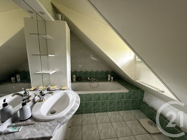 Maison à vendre - 7 pièces - 196,18 m2 - Guecelard - 72 - PAYS-DE-LOIRE