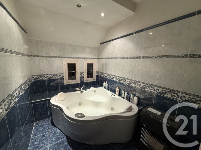 Maison à vendre - 7 pièces - 196,18 m2 - Guecelard - 72 - PAYS-DE-LOIRE