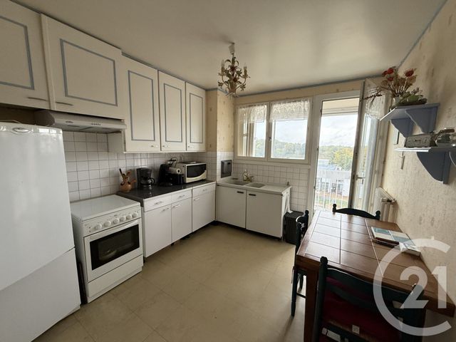Appartement F3 à vendre - 3 pièces - 67,31 m2 - Allonnes - 72 - PAYS-DE-LOIRE