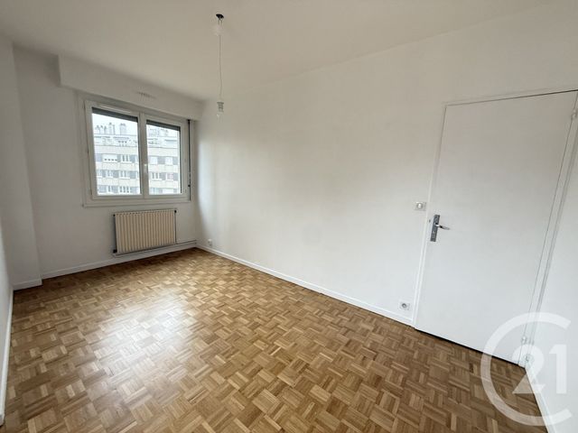 Appartement T3 &agrave; louer - 3 pi&egrave;ces - 74,05 m2 - Le Mans - 72 - PAYS-DE-LOIRE