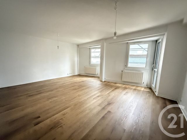 Appartement T3 &agrave; louer - 3 pi&egrave;ces - 74,05 m2 - Le Mans - 72 - PAYS-DE-LOIRE