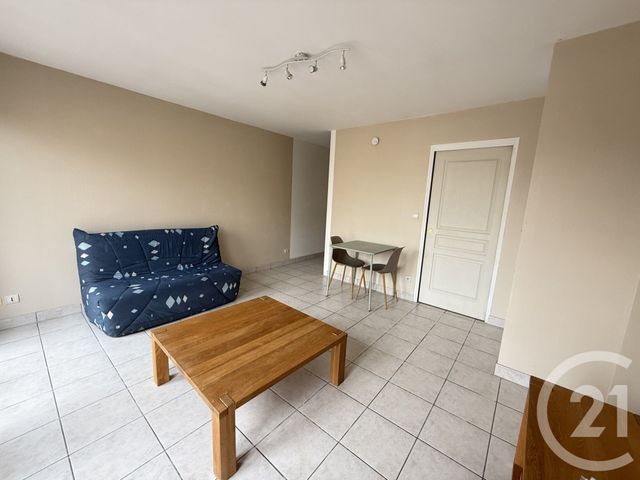 Appartement T2 à louer - 2 pièces - 35 m2 - Le Mans - 72 - PAYS-DE-LOIRE