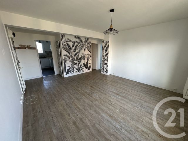 Appartement T3 &agrave; louer - 3 pi&egrave;ces - 55,99 m2 - Le Mans - 72 - PAYS-DE-LOIRE