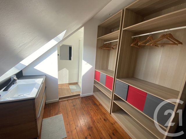 Maison &agrave; louer - 4 pi&egrave;ces - 72,02 m2 - Coulaines - 72 - PAYS-DE-LOIRE