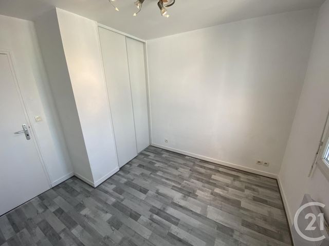 Appartement T4 &agrave; louer - 4 pi&egrave;ces - 87,40 m2 - Le Mans - 72 - PAYS-DE-LOIRE