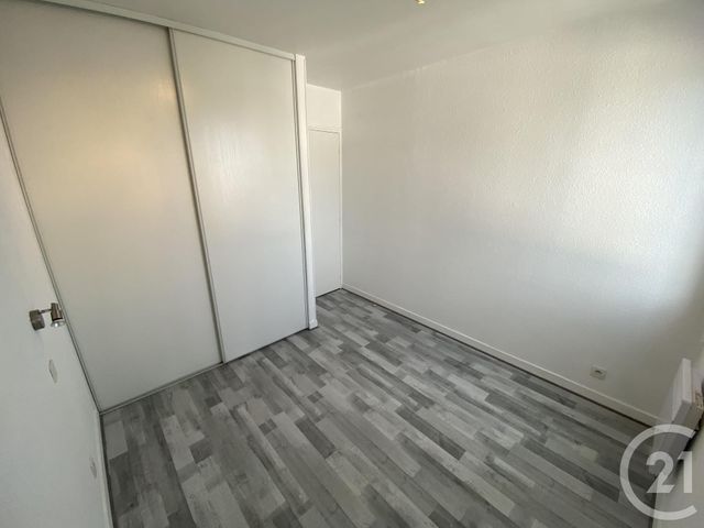 Appartement T4 &agrave; louer - 4 pi&egrave;ces - 87,40 m2 - Le Mans - 72 - PAYS-DE-LOIRE