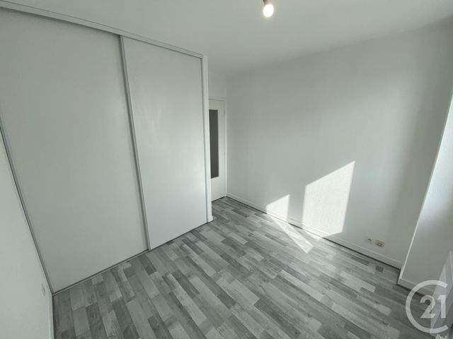 Appartement T4 &agrave; louer - 4 pi&egrave;ces - 87,40 m2 - Le Mans - 72 - PAYS-DE-LOIRE