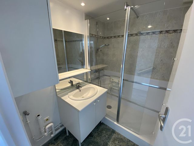 Appartement T4 &agrave; louer - 4 pi&egrave;ces - 87,40 m2 - Le Mans - 72 - PAYS-DE-LOIRE