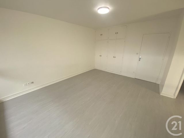 Appartement T2 &agrave; louer - 2 pi&egrave;ces - 45,85 m2 - Le Mans - 72 - PAYS-DE-LOIRE
