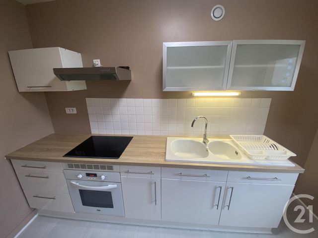 Appartement T2 &agrave; louer - 2 pi&egrave;ces - 45,85 m2 - Le Mans - 72 - PAYS-DE-LOIRE