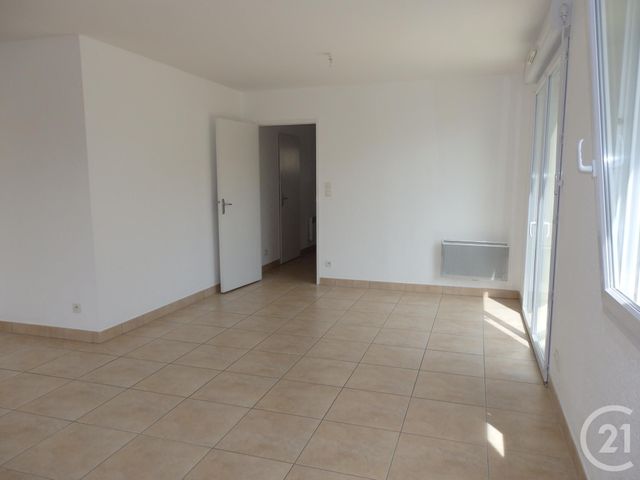 Maison &agrave; louer - 4 pi&egrave;ces - 93,86 m2 - Chaufour Notre Dame - 72 - PAYS-DE-LOIRE