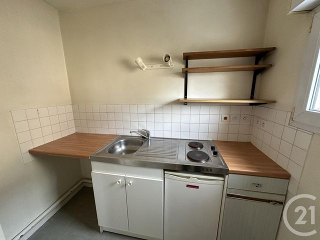 Appartement T2 &agrave; louer - 2 pi&egrave;ces - 40,74 m2 - Le Mans - 72 - PAYS-DE-LOIRE