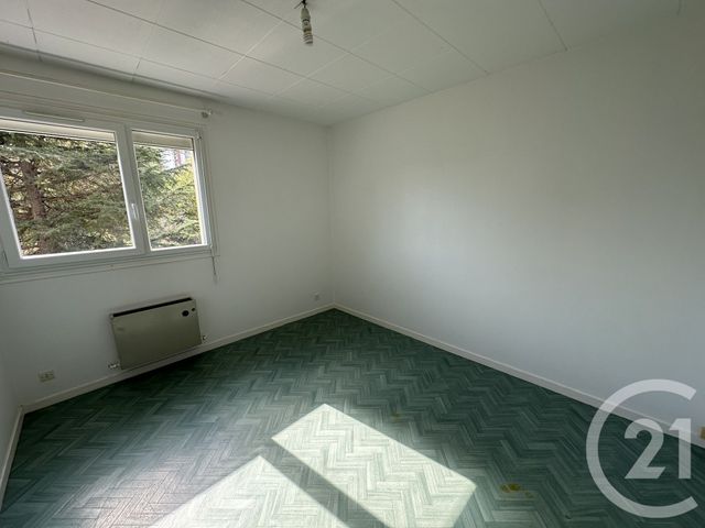 Appartement F3 &agrave; louer - 3 pi&egrave;ces - 60,47 m2 - Le Mans - 72 - PAYS-DE-LOIRE