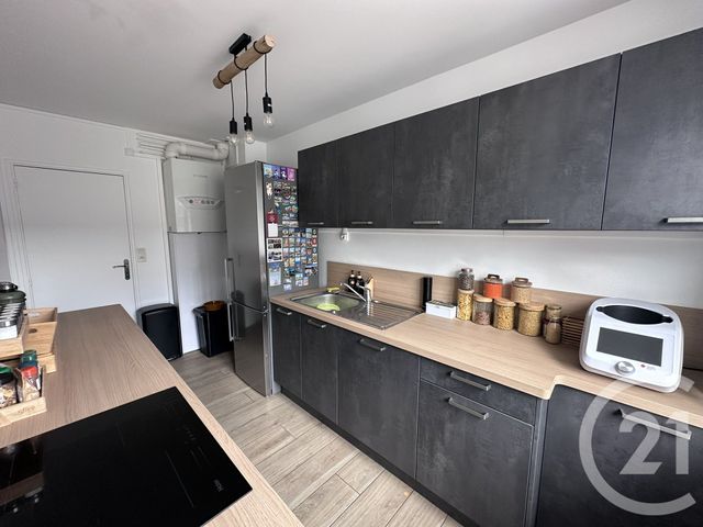 Appartement T3 &agrave; louer - 3 pi&egrave;ces - 61,69 m2 - Le Mans - 72 - PAYS-DE-LOIRE