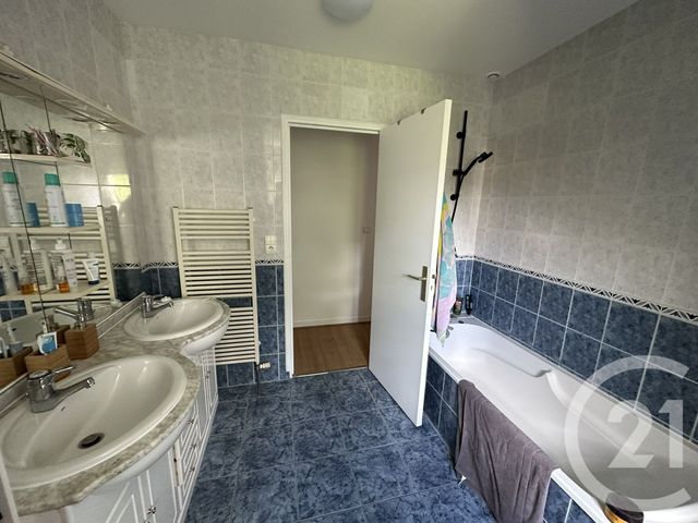 Maison &agrave; louer - 7 pi&egrave;ces - 160,29 m2 - Le Mans - 72 - PAYS-DE-LOIRE