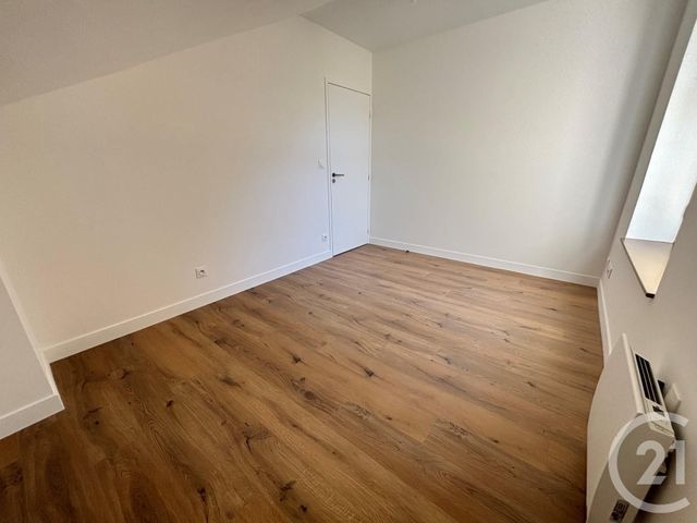 Appartement F3 &agrave; louer - 3 pi&egrave;ces - 82,07 m2 - Le Mans - 72 - PAYS-DE-LOIRE
