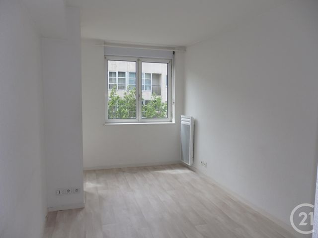 Appartement T2 &agrave; louer - 2 pi&egrave;ces - 32,45 m2 - Le Mans - 72 - PAYS-DE-LOIRE