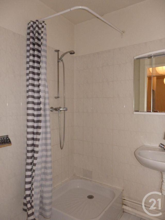 Appartement T2 &agrave; louer - 2 pi&egrave;ces - 32,45 m2 - Le Mans - 72 - PAYS-DE-LOIRE