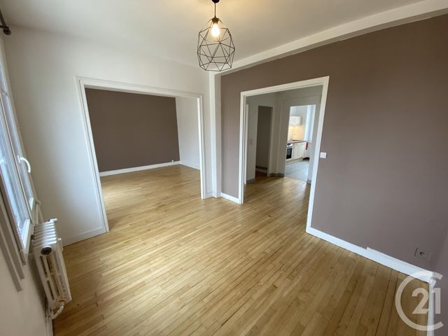 Appartement T4 &agrave; louer - 3 pi&egrave;ces - 81,33 m2 - Le Mans - 72 - PAYS-DE-LOIRE