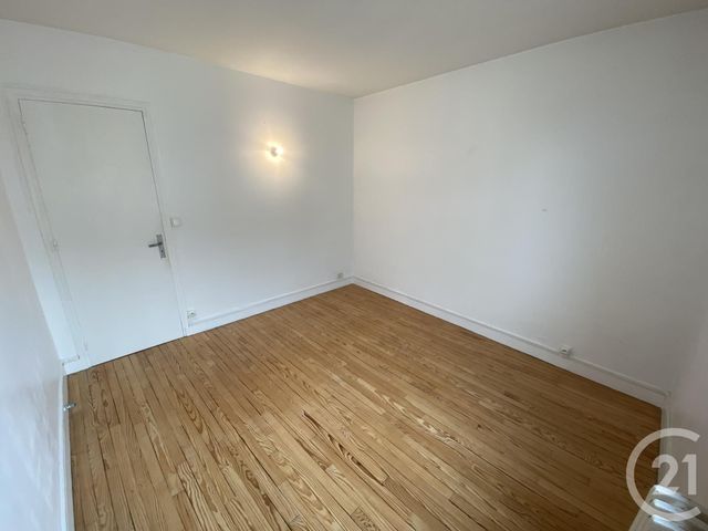 Appartement T4 &agrave; louer - 3 pi&egrave;ces - 81,33 m2 - Le Mans - 72 - PAYS-DE-LOIRE