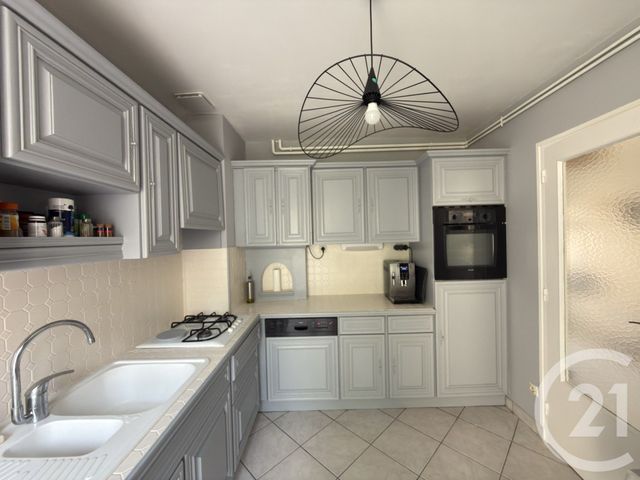 Maison &agrave; louer - 4 pi&egrave;ces - 80 m2 - Le Mans - 72 - PAYS-DE-LOIRE