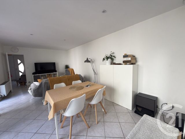 Maison &agrave; louer - 4 pi&egrave;ces - 80 m2 - Le Mans - 72 - PAYS-DE-LOIRE
