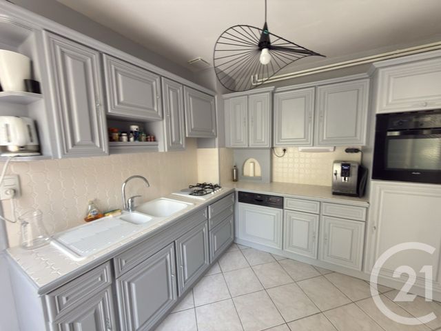 Maison &agrave; louer - 4 pi&egrave;ces - 80 m2 - Le Mans - 72 - PAYS-DE-LOIRE